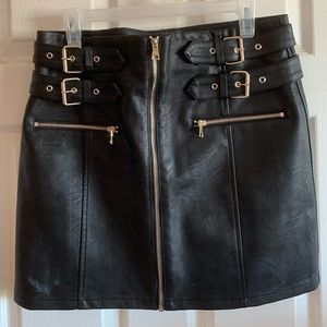 TOPSHOP Zip-down Leather Mini Skirt